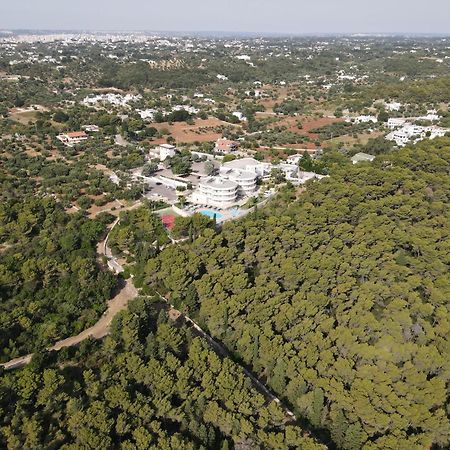 Hotel Lo Smeraldo Cisternino Kültér fotó